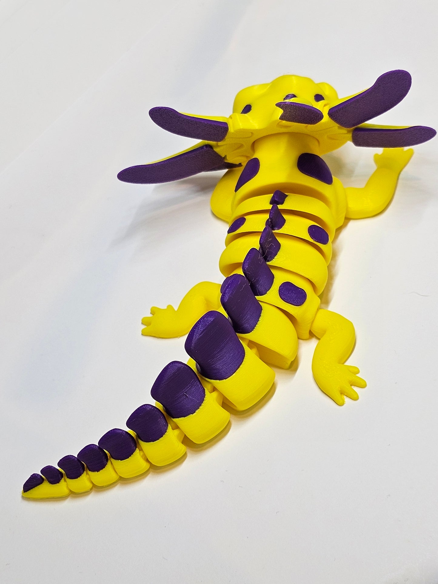 Banana Split Articulated Axolotl Figure